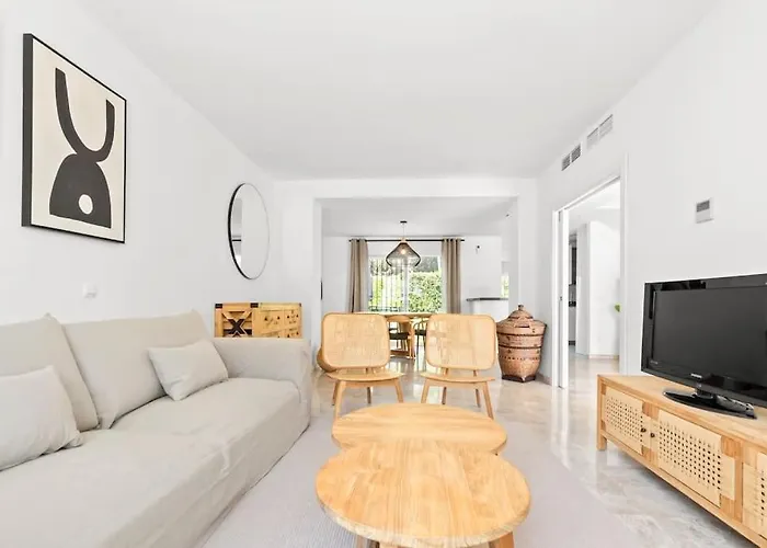 Fantastic 3 Bedroom Townhouse Naranjos Rdr424 *