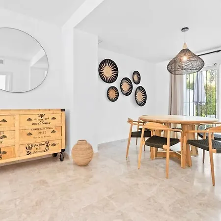Lägenhet Fantastic 3 Bedroom Townhouse Naranjos Rdr424